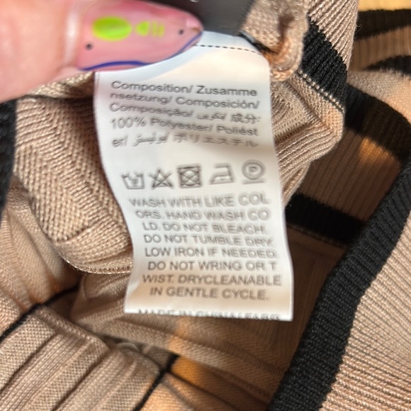 Tan and Black Ribbed Crop Tank Top - Picture 6 of 8